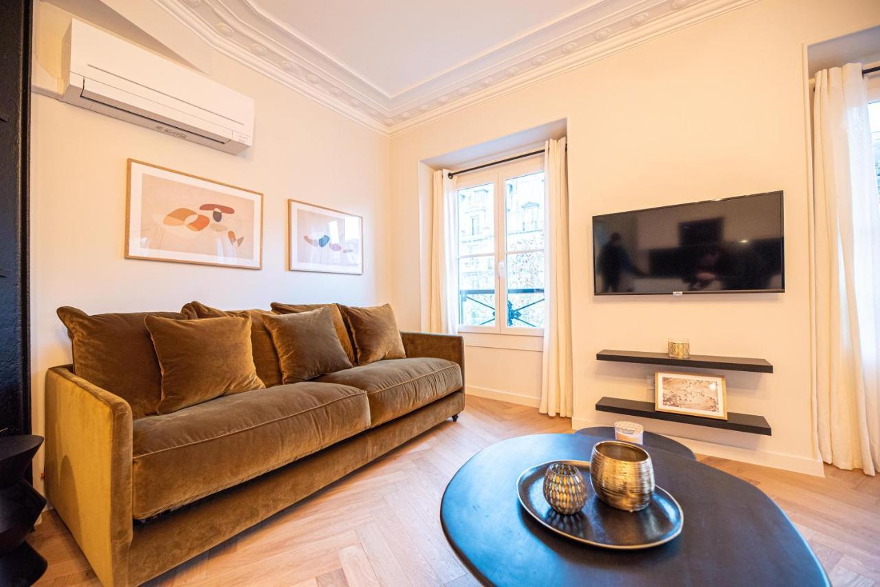 Luxury Apartments In Paris Center Eksteriør billede